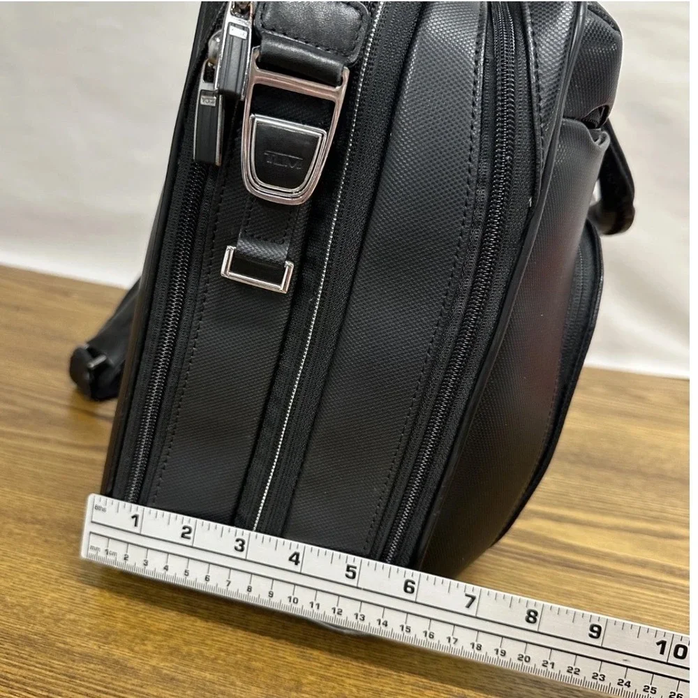 Tumi messenger bag